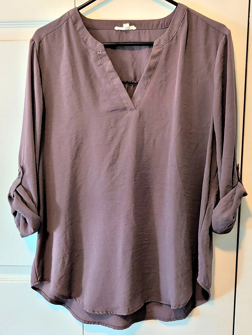 Maurices Atwood 3/4 Sleeve Popover Blouse Long Sleeve Blouse in Brown Large